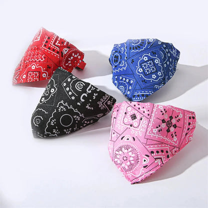 🐶 Bandana Ajustável para Cães e Gatos | Estilo e conforto para o seu pet